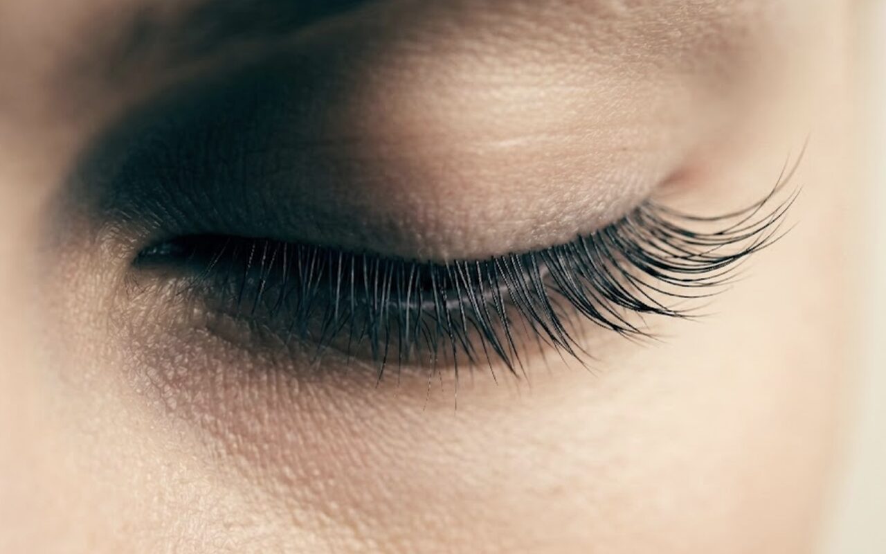 Lashes after outer corner lash lift